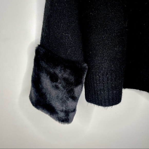Saks Off 5th Black sweater w/faux fur sleeves - Picture 2 of 6